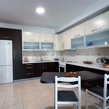 Azure Serenity Comfort 3 Апартаменты *